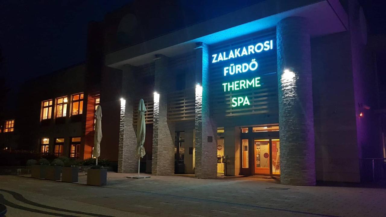 Bed and Breakfast Family Panzió Zalakaros Exterior foto
