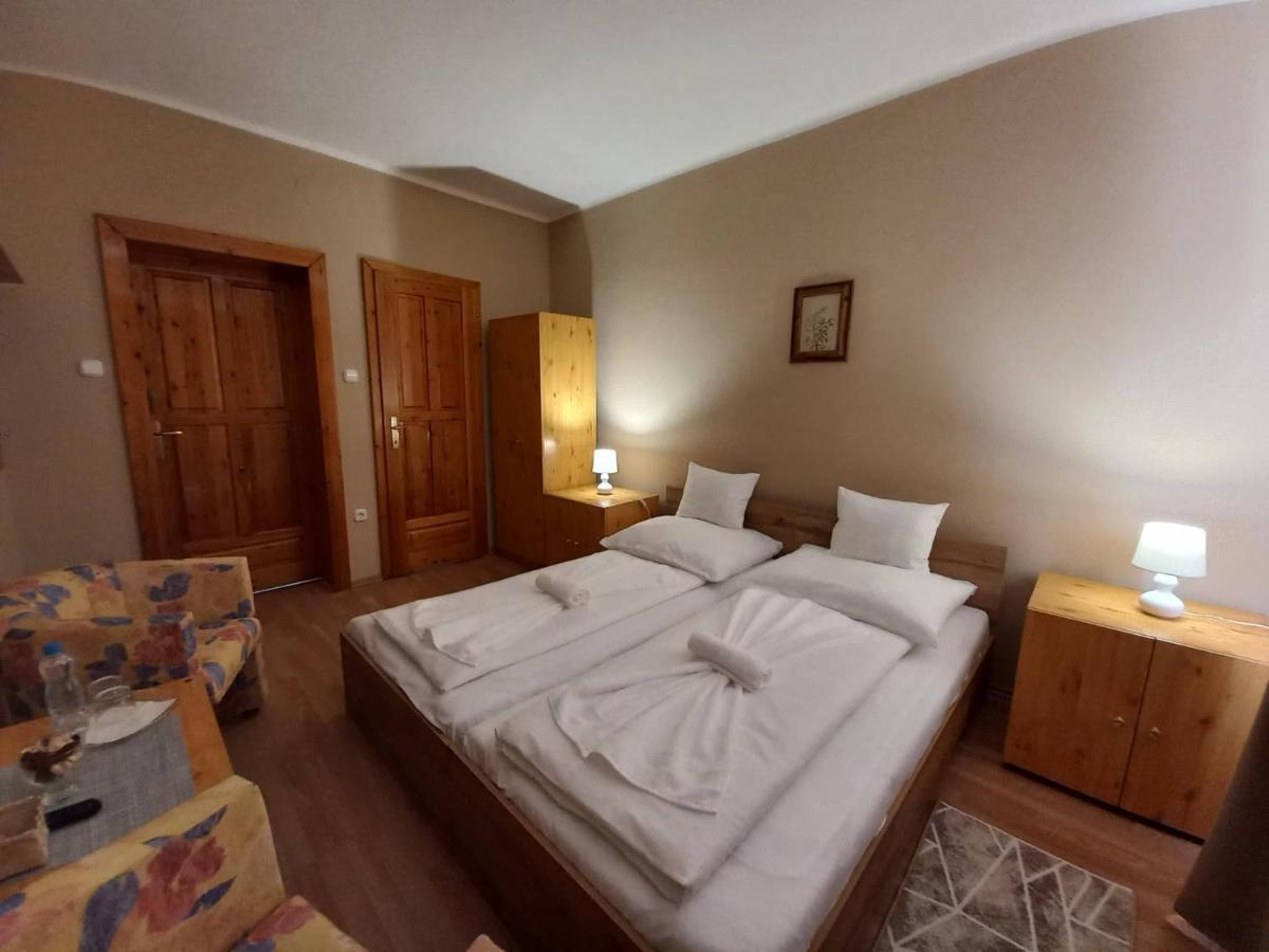 Bed and Breakfast Family Panzió Zalakaros Exterior foto